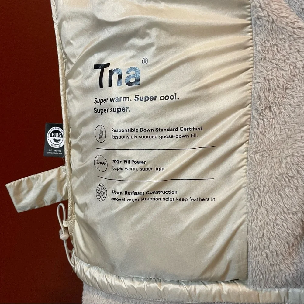 TNA Women’s Aritzia‎ The Super Puff 700+ Fill Down Brown Teddy Full Zip Jacket - Picture 5 of 6